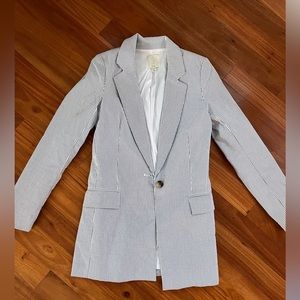 Super cute seersucker blazer